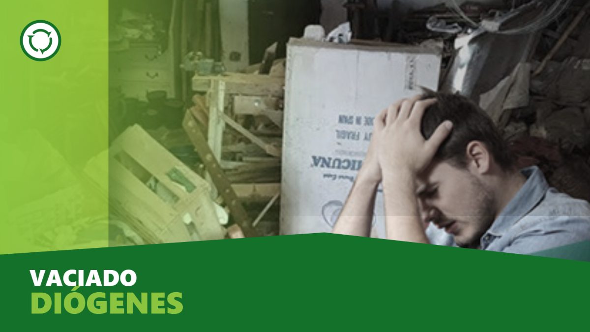 Vaciado de pisos con síndrome de Diógenes en Madrid — equipo especializado